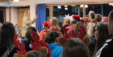 Weihnachtsbummel Weihnachtsmarkt Lebendiger Adventskalender 2025