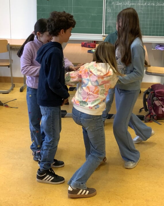 Eine der Gruppen in voller Aktion